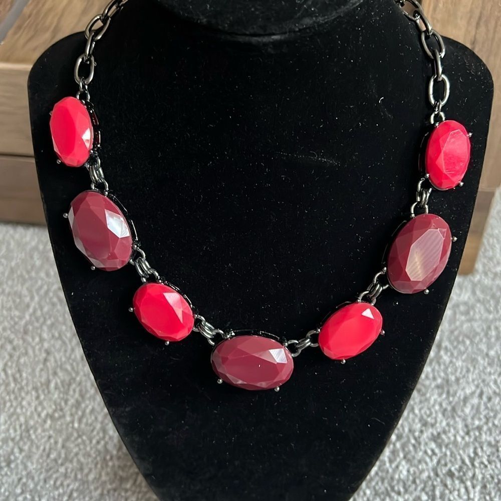 NWOT Premier Designs “Berrylicious” Necklace